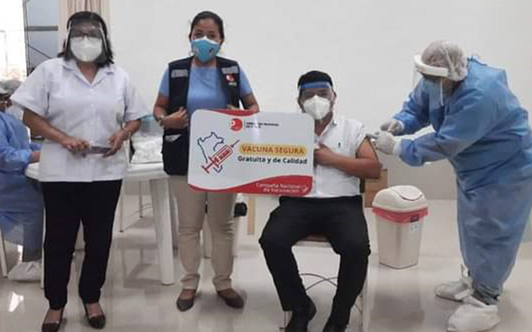 Vacunación de agremiados se realiza exitosamente